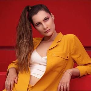 Meet your Posher, Ana luísa